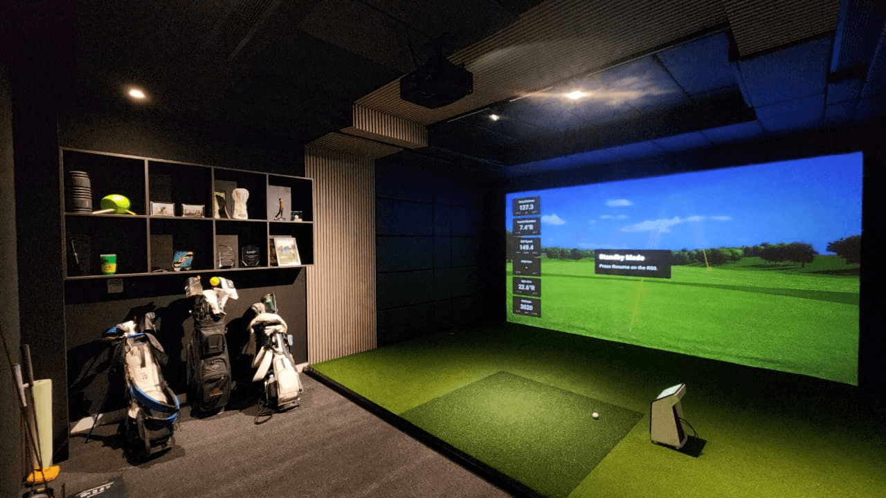Private residential golf simulator installation in Saudi Arabia by Marafei Golf